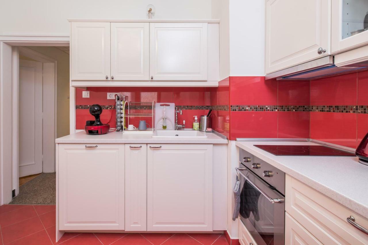 Designer & Luxurious, Business, One Bedroom Apartment In Top Central Sofia By Flat Mаnager المظهر الخارجي الصورة